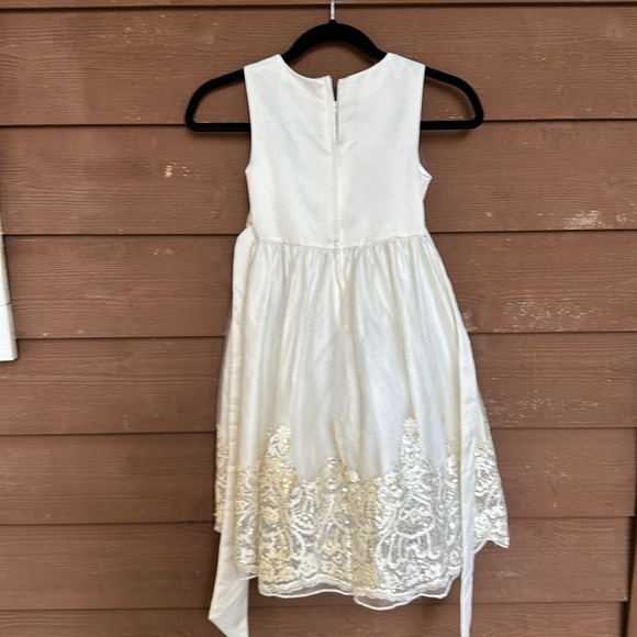 American Princess White and Silver Formal Dress size 7 - Picture 5 of 5